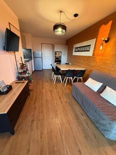 Chamrousse Apartment | Le cocon des 4 saisons - Appartement spacieux, cosy et au pied des pistes