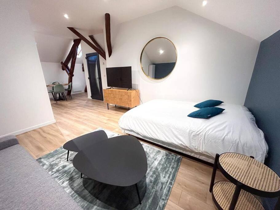 Les Gondoles Apartment | Le Cocoon Choisy-le-Roi - Wifi, Parking Gratuit, RER C