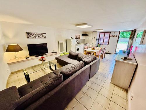 Le Breuil Apartment | Le duplex cosy - 65m2 - Proche Gare TGV et RCEA