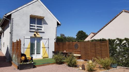 Viry Apartment | LE FER A CHEVAL