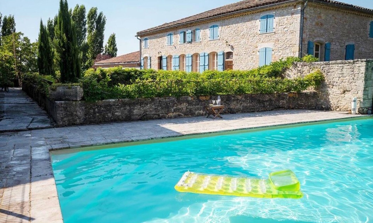 Bruniquel House | Le Flacon de la Verrouille La Vie est Belle Bed&breakfast Avec Piscine