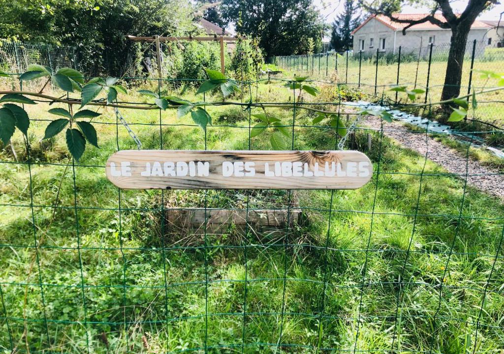 Sugeres House | Le jardin des libellules