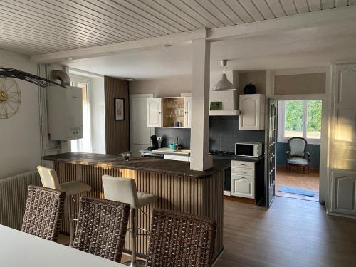 Paroisse Notre-Dame Apartment | Le Loft Dolois, Maison Loft