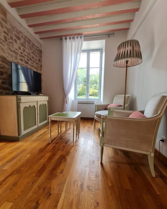 Semur-en-Auxois House | Le Moulin de L'O - L'Orle Rose