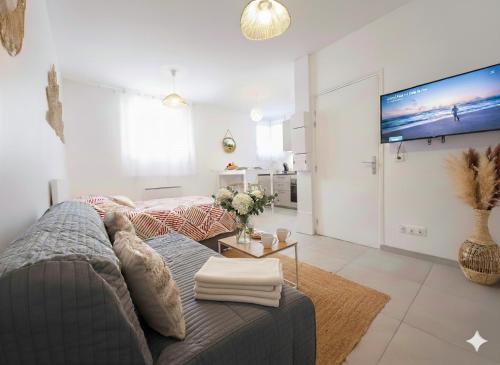 Orly Apartment | Le nid Bohême Orly - Aéroport - Métro 14