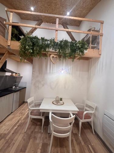 Maiche Apartment | Le Nid de la Grange Duplex cosy et avec mezzanine