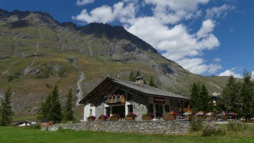 Bessans House | Le Petit Bonheur