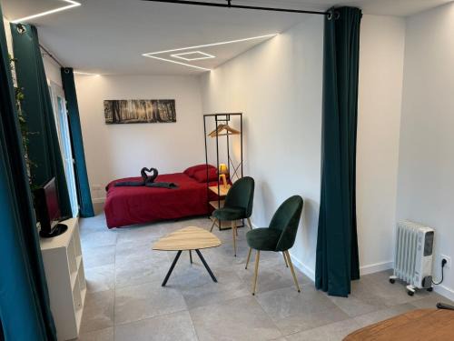 Saint-Jean-Baptiste Apartment | Le Petit Larmet A