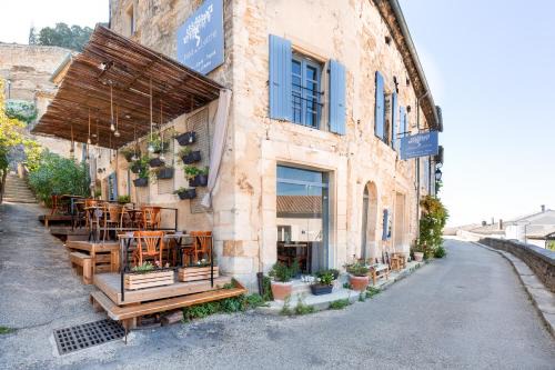 Grignan House | Le Pied de la Lettre