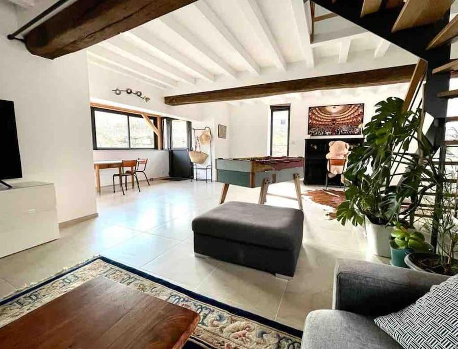 Flagy House | Le Pied du Loup - gîte proche Cluny au calme 6-7 personnes