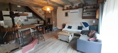 Saint-Julien-de-Coppel House | Le Pressoir