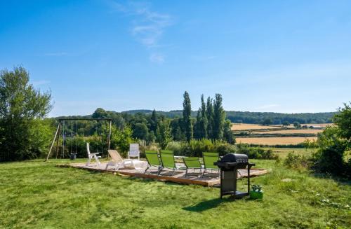 Le Puley House | Le Puley est un petit village paisible situé au cœur de la Bourgogne.