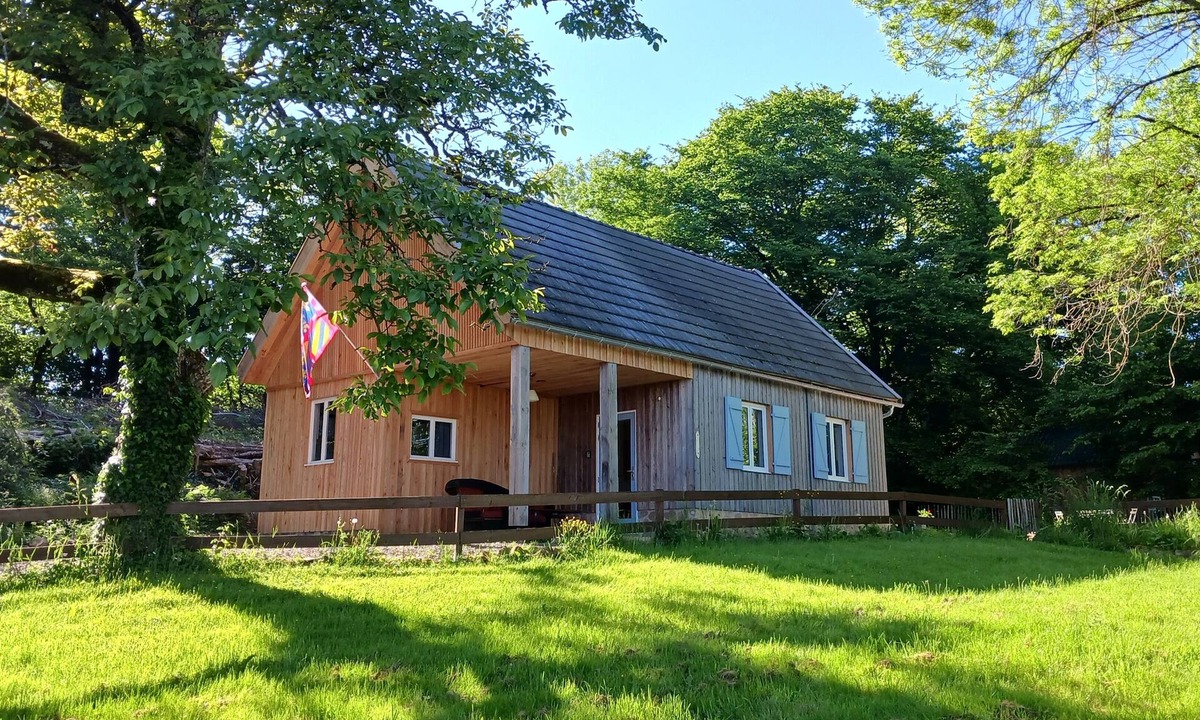 Preporche House | Le Sommet. Rural setting with beautiful views of the Morvan hills