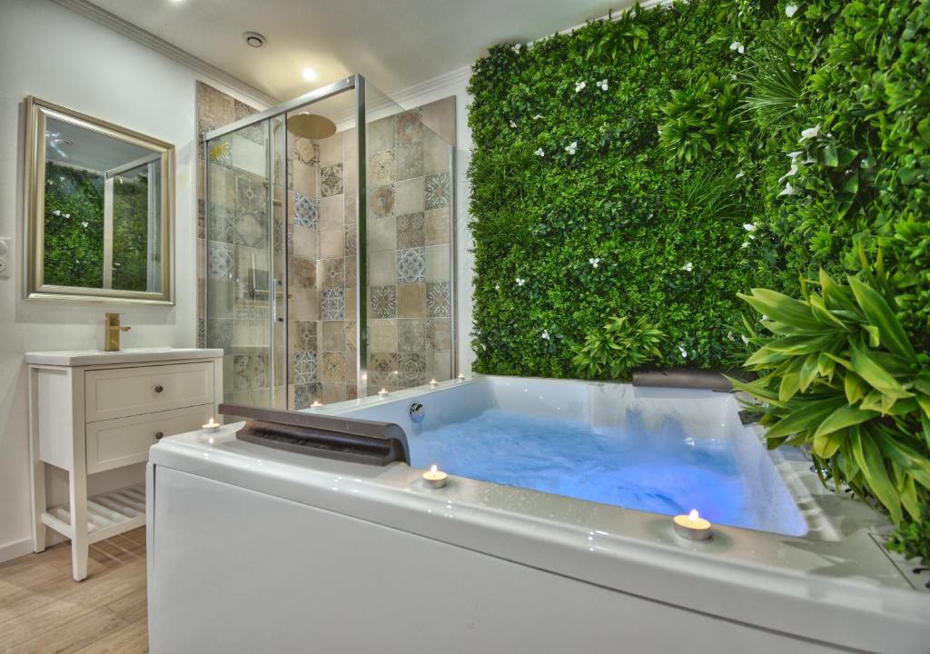 Epernon Apartment | ** Le SPA d'Épernon **