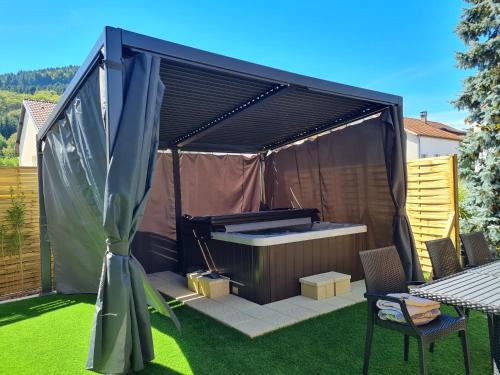 Le Val-d'Ajol Apartment | Le val d'amousse spa illimité et privatif animaux admis