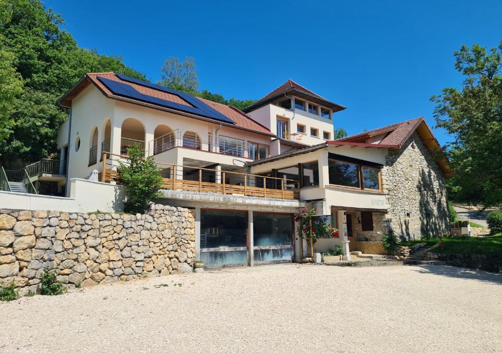 Saint-Maurice-de-Rotherens Hotel | Le Vernay en Savoie - Petit Hôtel Nature