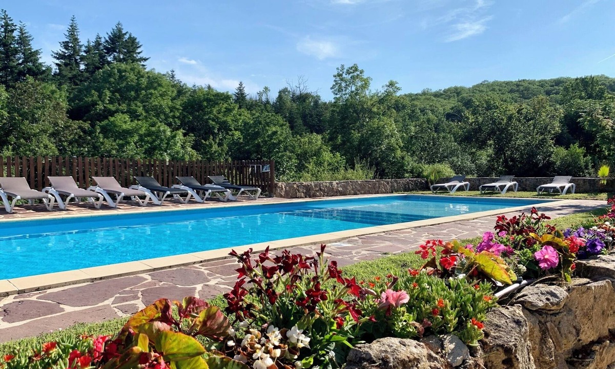 Veranne Apartment | LE VIALLON - LA SALAMANDRE COTTAGE - 60M² - COVERED TERRACE WITH A VIEW OF THE HEATED POOL