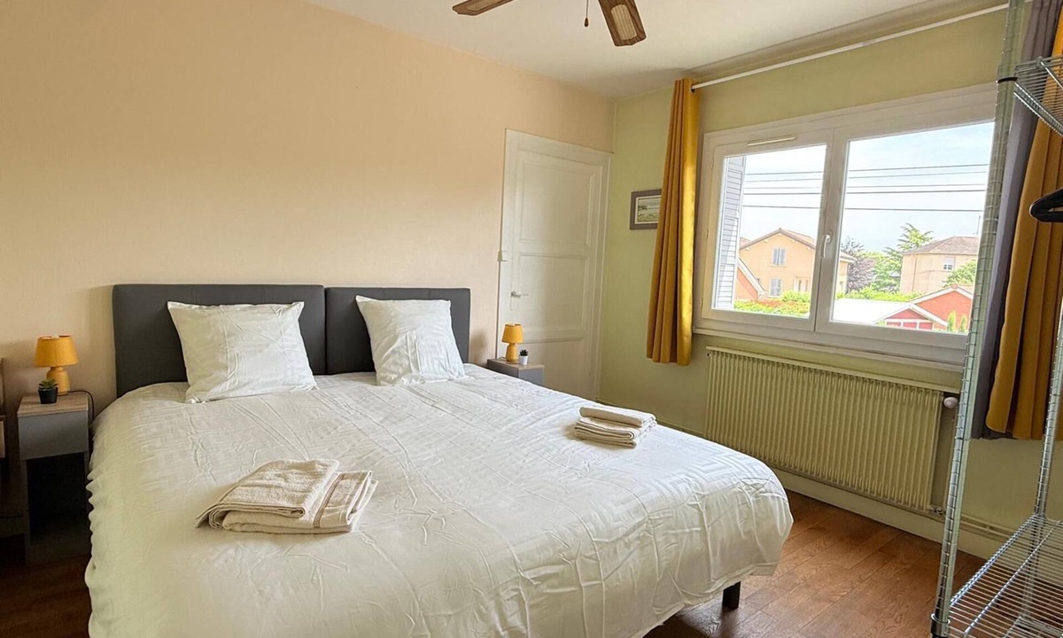 Charnay-les-Macon Apartment | Les appartements de katia