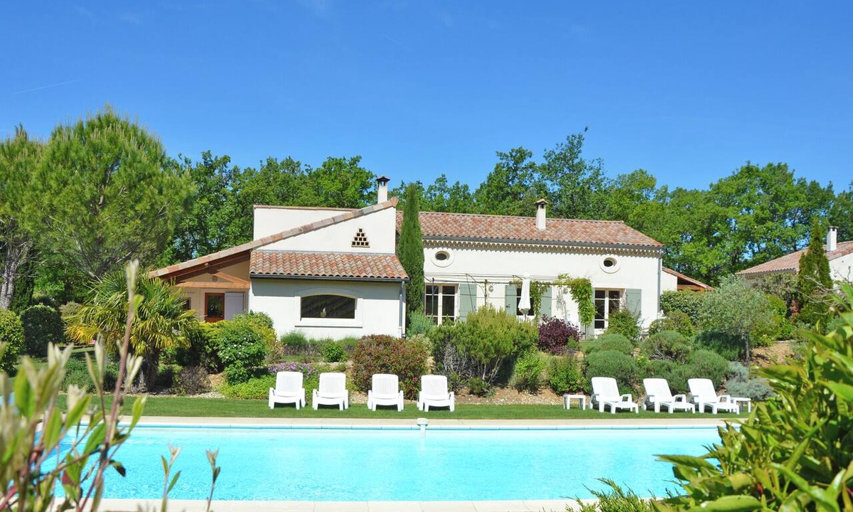 Mirabel-et-Blacons House | Les Cerisiers 1 Vacation Rentals: The Tournesol Vacation Rental, surrounded by nature and just a stone's throw from the river