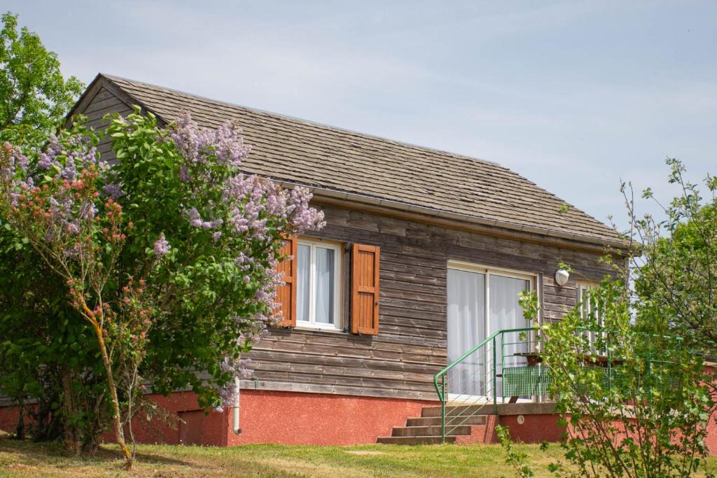 Albaret-le-Comtal House | Les Chalets de la Vallee du Bes