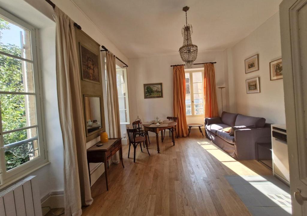 Bourbon-l'Archambault Apartment | Les Demeures du Parc, la Bourbonnaise, proche des Thermes