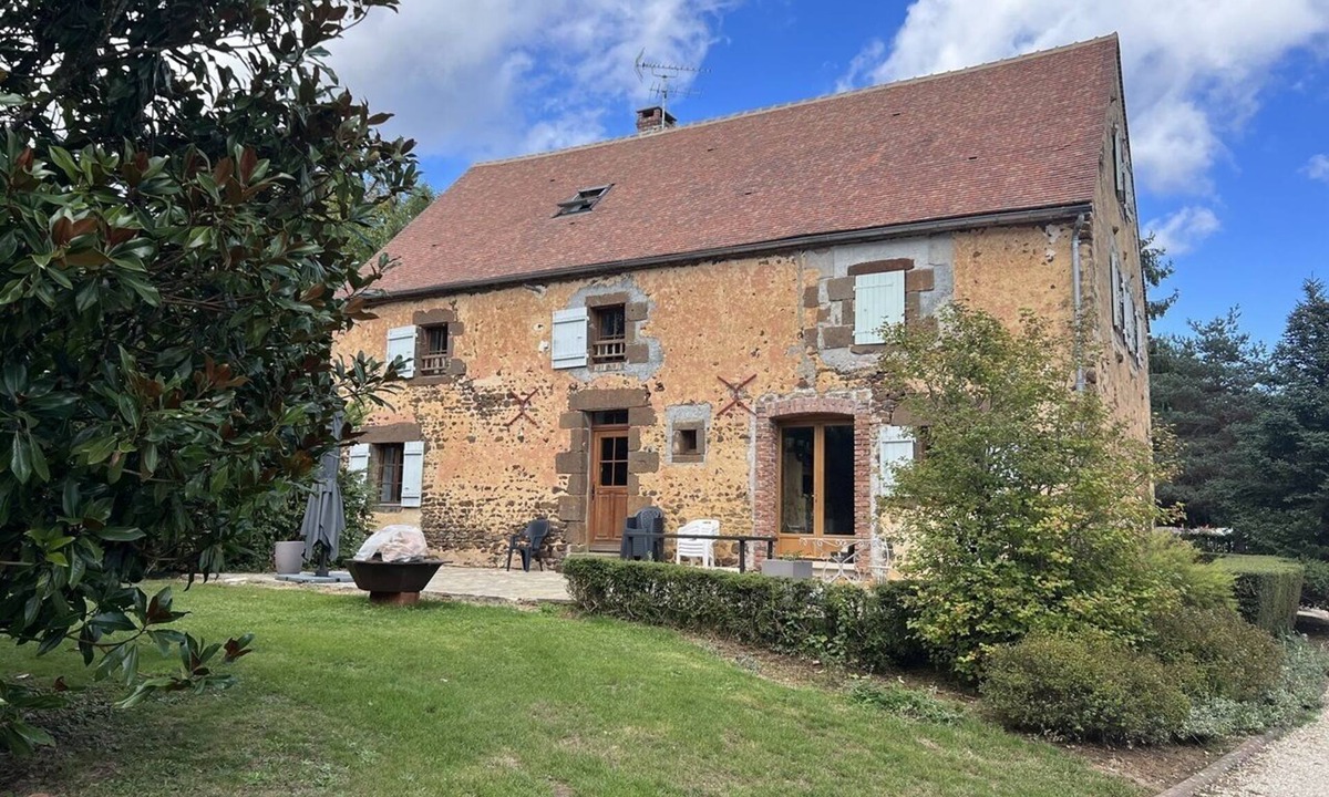 Saint-Sauveur-en-Puisaye House | Les Janets Grande Maison 12 Personnes Proche Guédelon