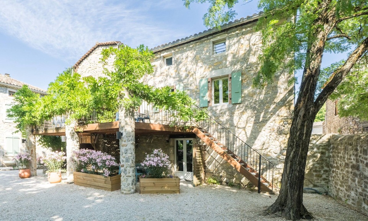 Saint-Alban-sous-Sampzon Apartment | Les Magnans - Grospierres