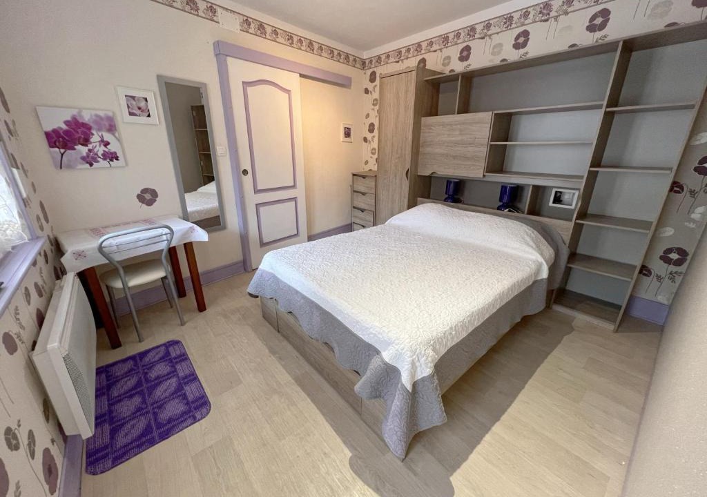 Bourbon-Lancy Apartment | Les Meublés du Rocher - Près du parc LE PAL