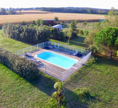 Livron-sur-Drome House | Les Roulottes-Gîtes de la Ferme de l'Autruche Dromoise