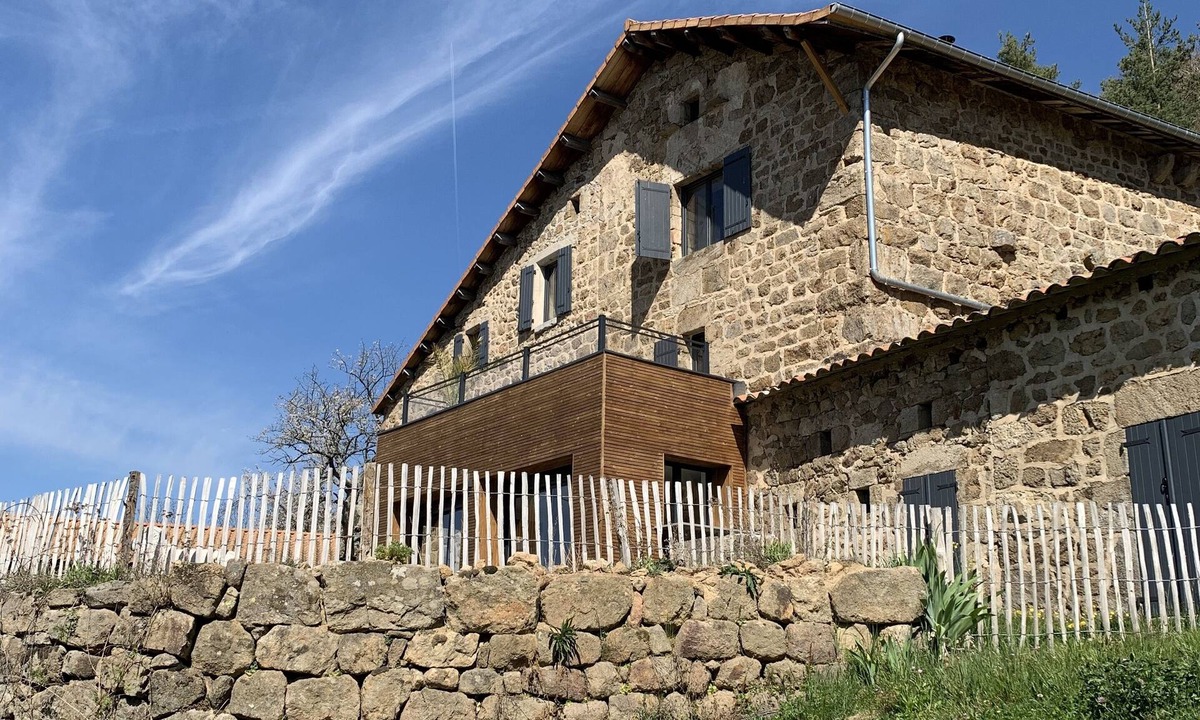 Saint-Jean-Roure House | Les sources d'Avenas Large house with view in the heart of the Monts d'Ardèche park