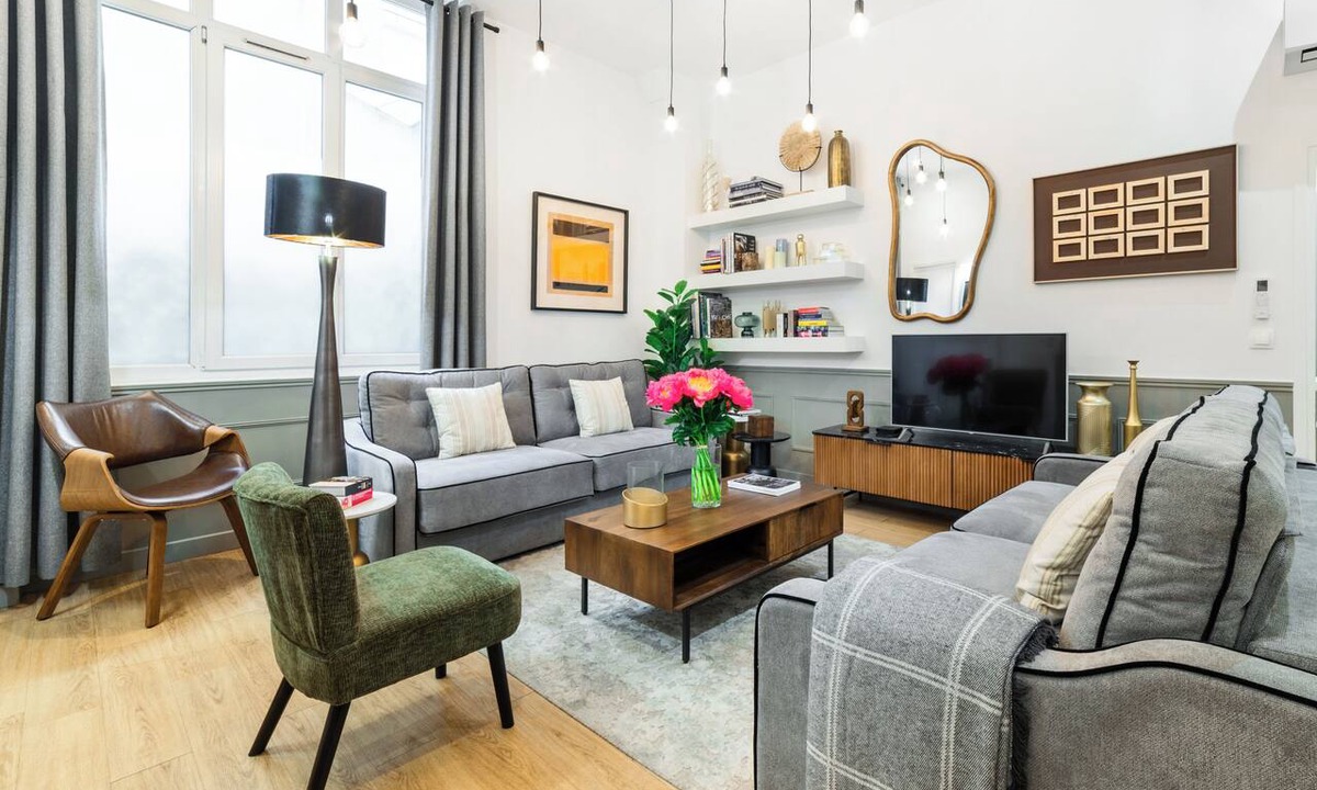 Saint-Vincent-de-Paul Apartment | LivinParis | Luxury AC 4 Bedrooms Montmartre I