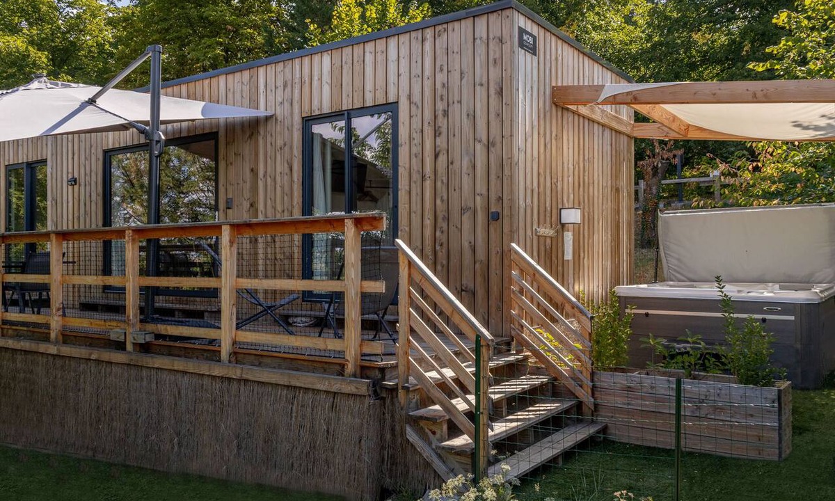 Vic-le-Comte Apartment | Lodge Luern with SPA All Seasons
