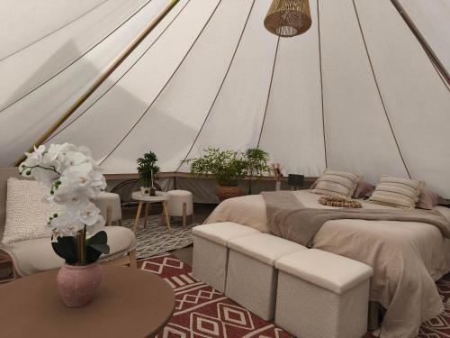Lapalisse Other | Lodge romantique "la clé des songes" et son jacuzzi privatif