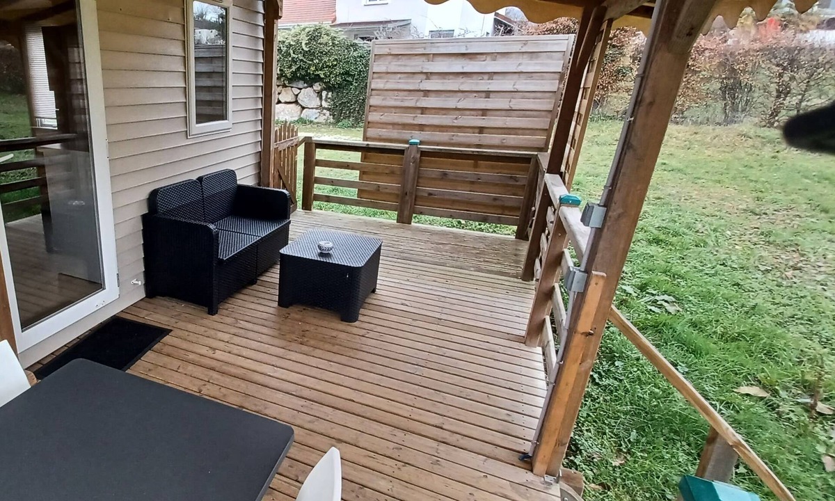 Saint-Cassien House | Logement à la Campagne Près du Centre Ville. Wifi Parking Gratuit