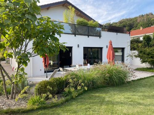 Perrignier Apartment | Logement avec hammam - 130 m2 et jardin - Terre de Cocon