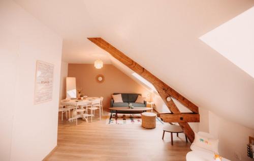 Besancon Apartment | Logement Cosy avec Vue, Charmant quartier Médiéval