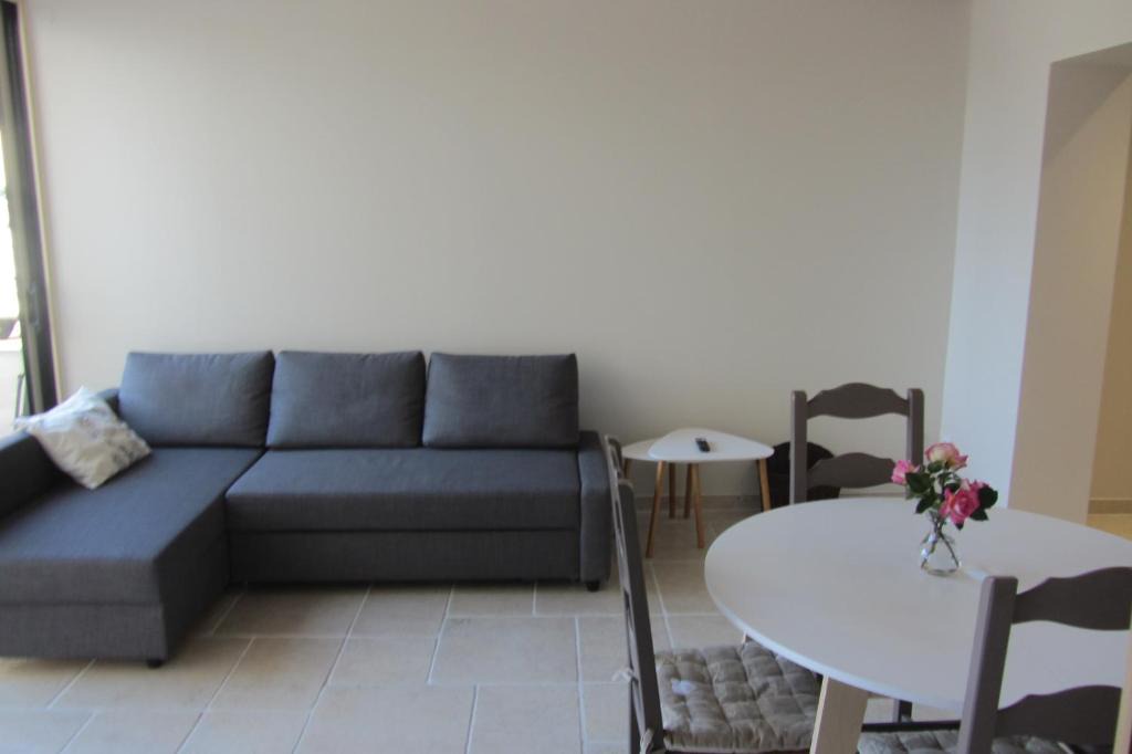 Bresilley Apartment | logement entier indépendant
