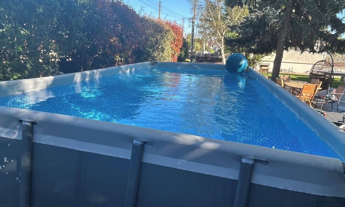 Villemoisson-sur-Orge House | Logement Près de Paris Pour le Séjour Rêvé Avec Piscine, Salle de Sport