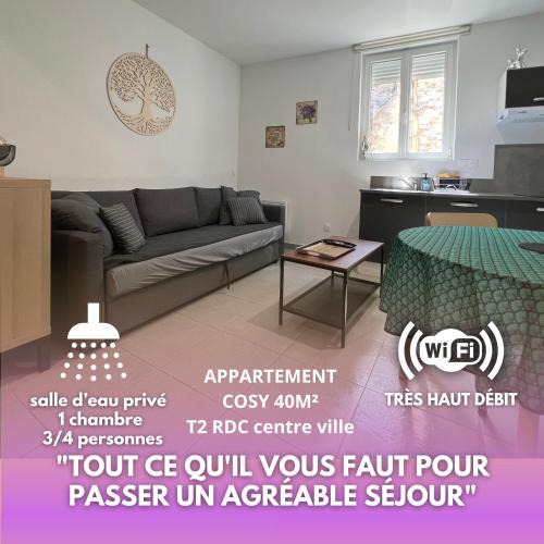 Pierrelatte Apartment | logis des Adhemar ,apparts cosy centre ville ,sejour-tricastin