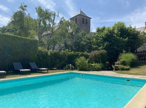 Muret-le-Chateau Hotel | Logis Hôtel Restaurant L'Auberge du Chateau