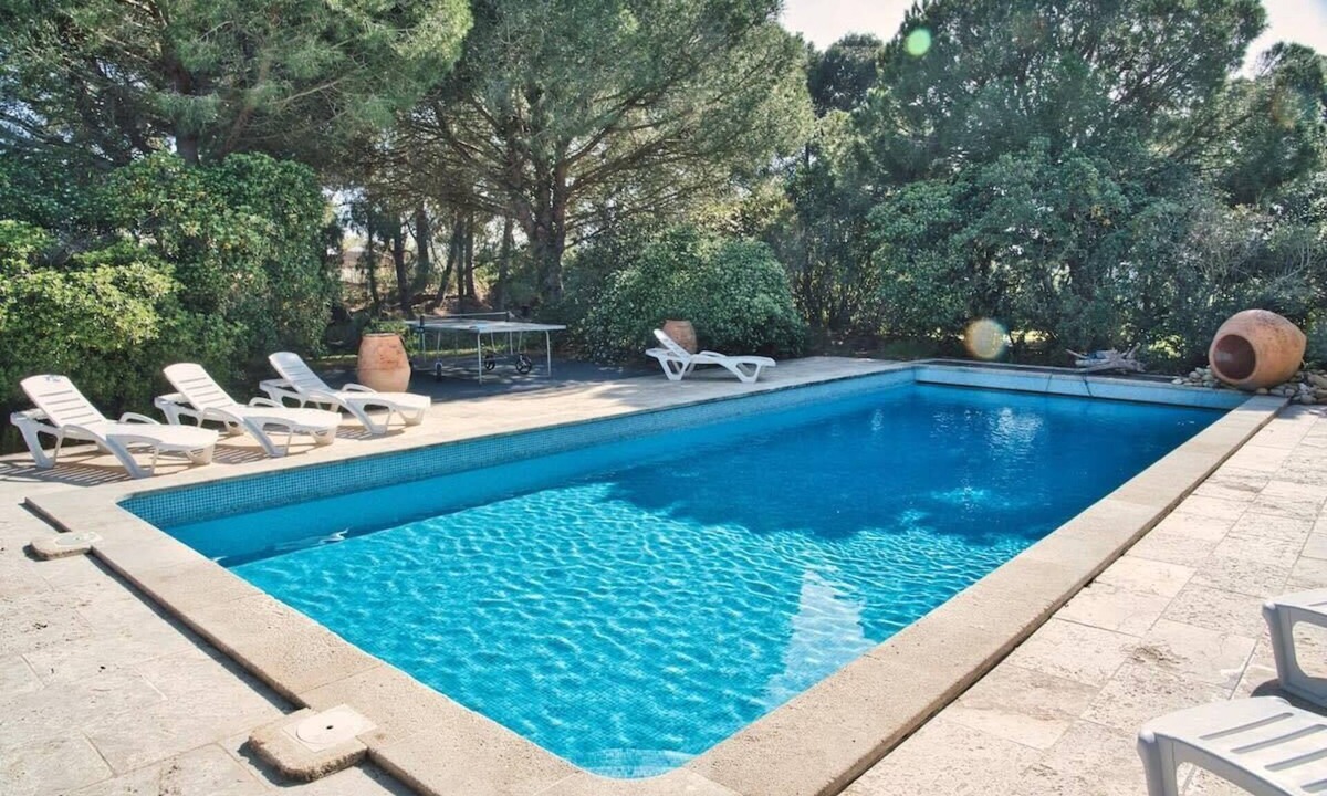 Saintes-Maries-de-la-Mer House | Lou Kif Hostel Driftwood Room - Pool Jacuzzi