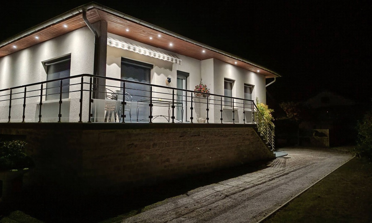 Le Deschaux House | Louis & Fina Casa Dans le Jura