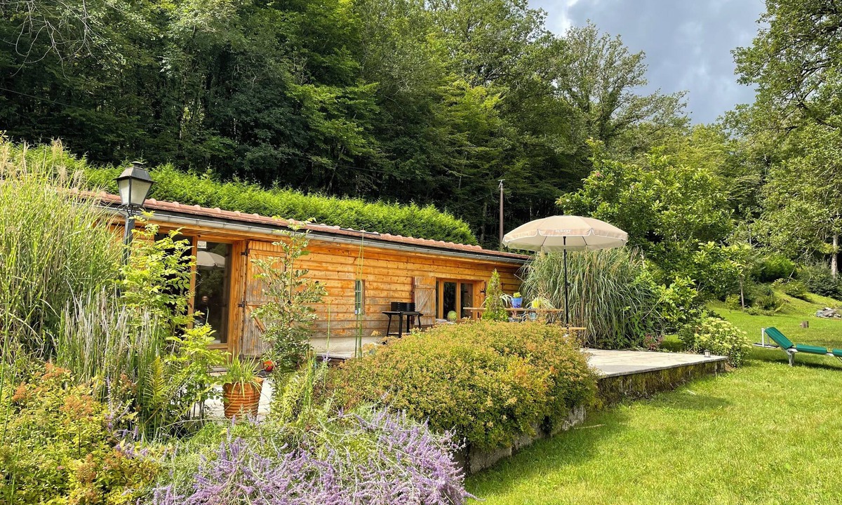 Charnay Ski Chalet | Löuloue - a cottage by the river