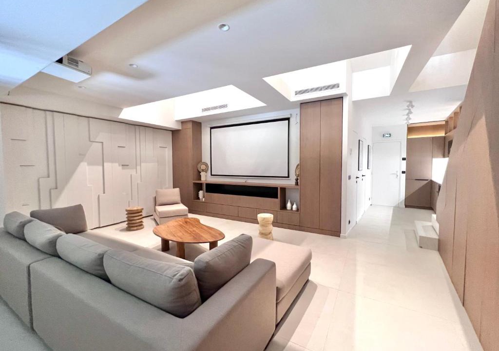 Quartier Saint-Ambroise Apartment | Luxueux appartement Cinéma quartier du marais - 8P