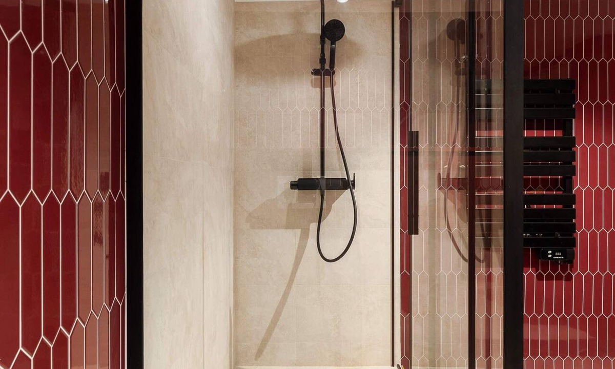 Charonne Apartment | Luxury Paris Duplex 2BDR/6P – Bath & Billiard