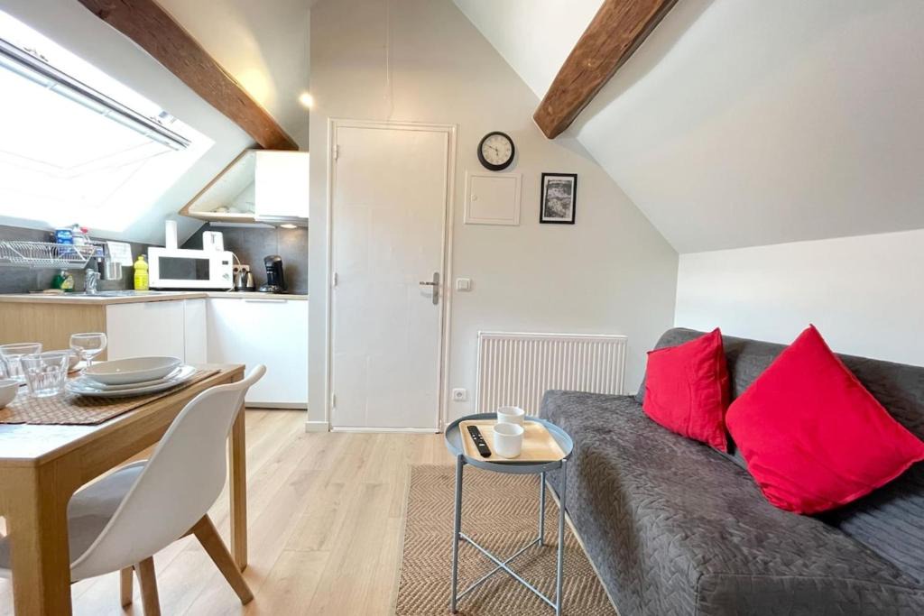 Quartier Centre Ville Apartment | M12 - Le vieux MassyRER600mOrly20 minNetflixNeuf