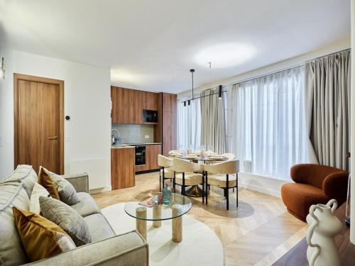 Quartier de la Porte-Saint-Denis Apartment | Magnificent apartment with AC - Center of Paris