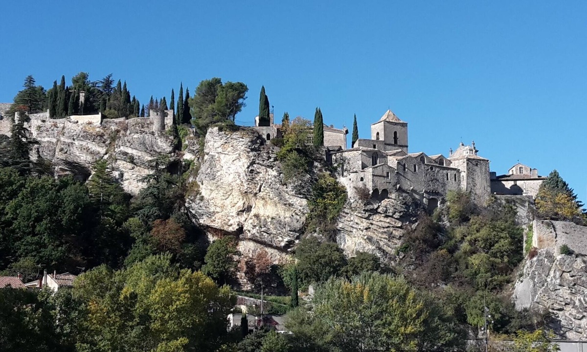 Faucon Cottage | Magnificent, charming gîte de tourisme at the foot of Mont Ventoux