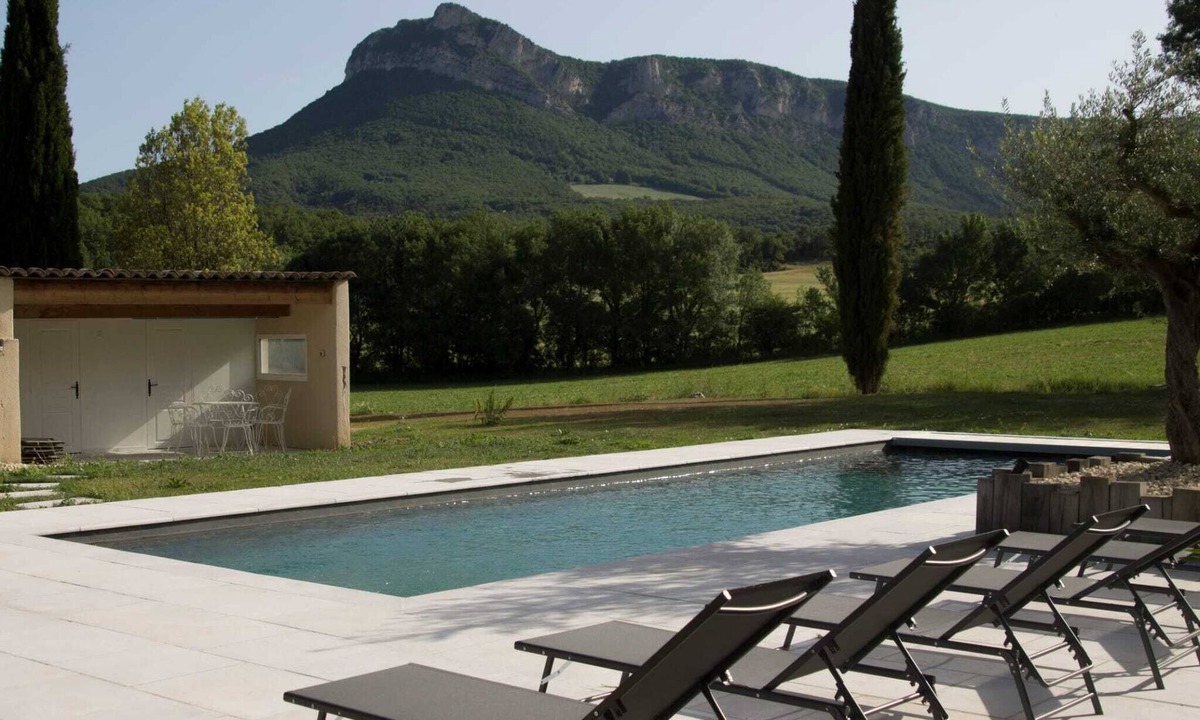 Soyans House | Magnificent stone Mas with swimming pool in the south of the Drôme