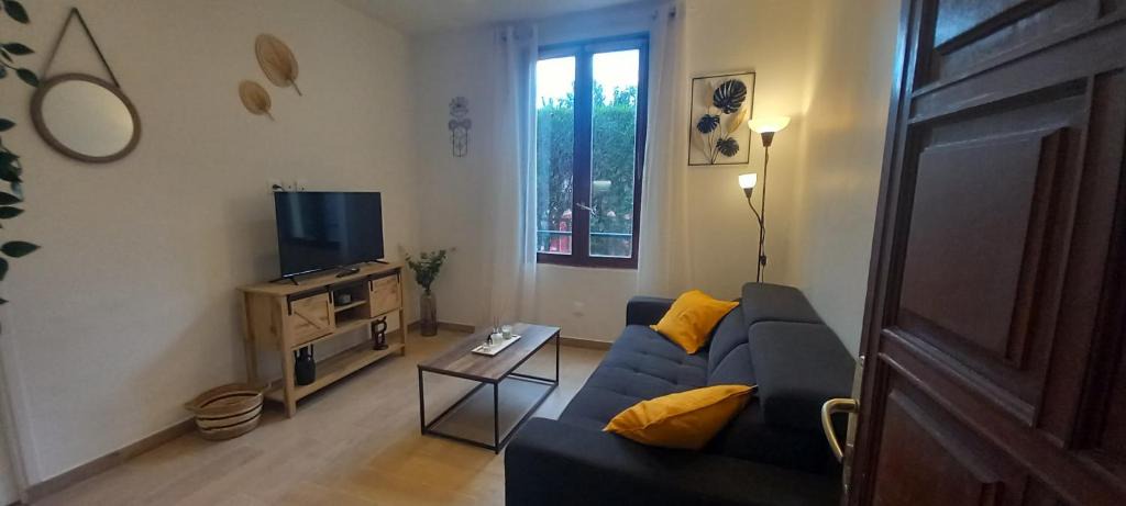 Paray-Vieille-Poste Apartment | Magnifique F2-5mn Aéroport d'Orly-Parking privé gratuit